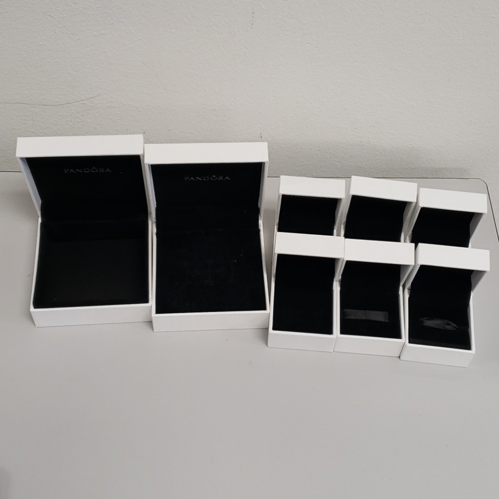 Pandora Gift Box